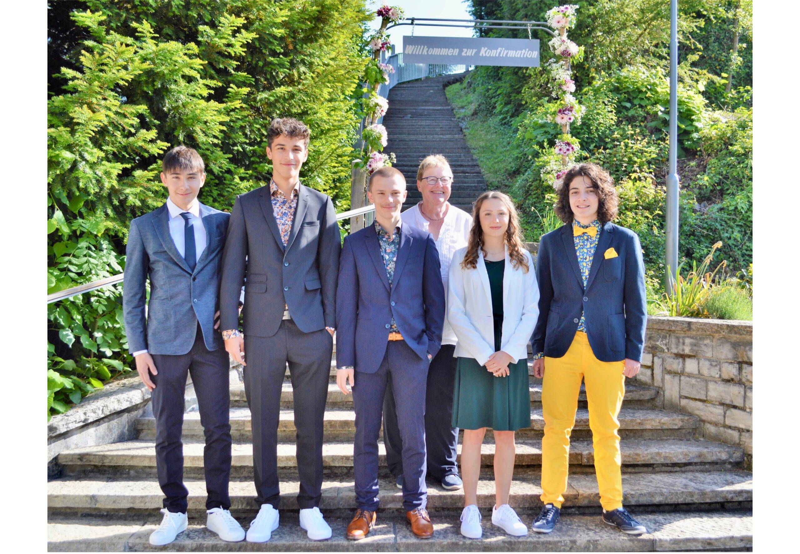 Zoom: 2022_05_15_u_29.jpg