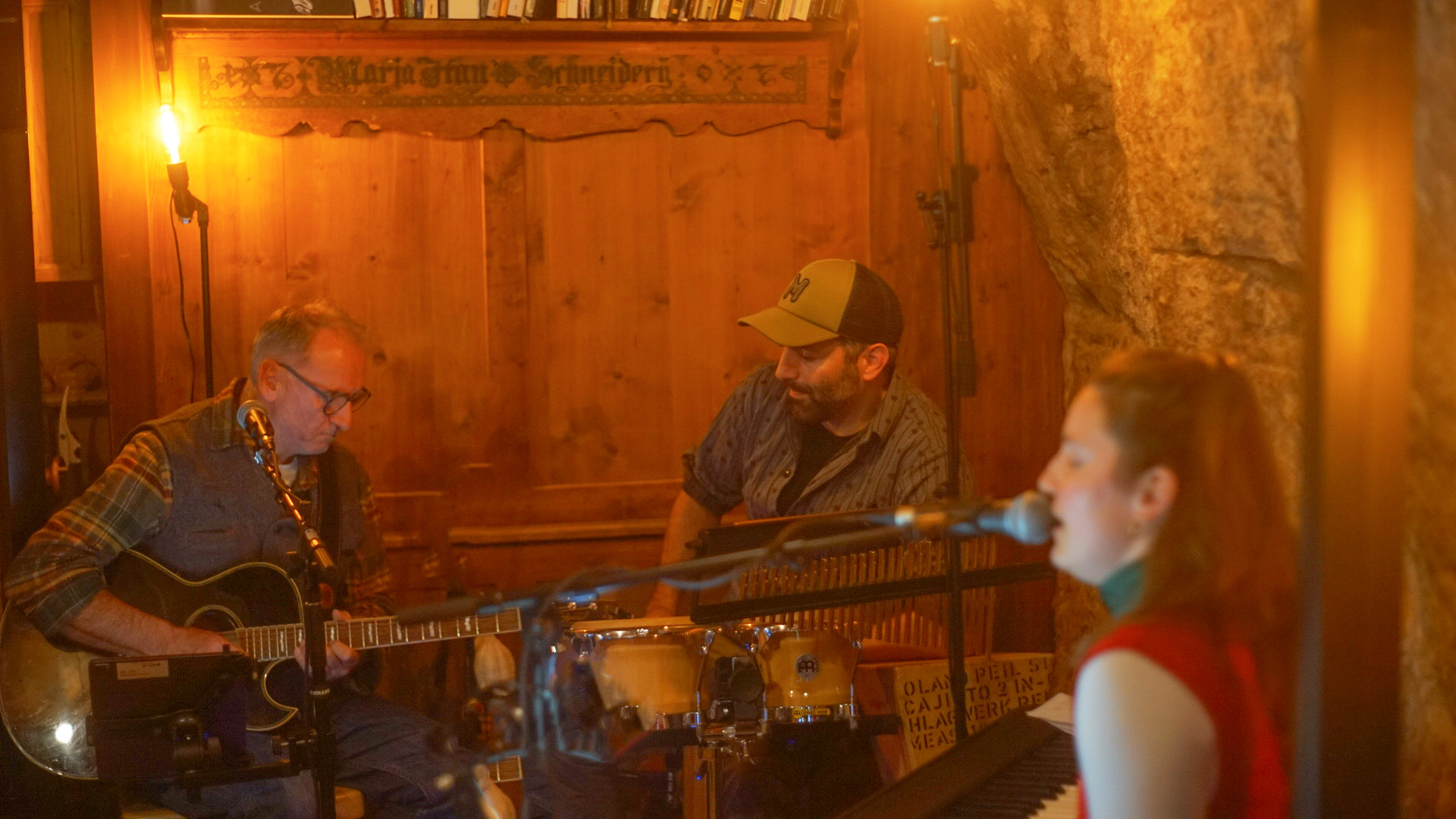 Band_Aescher_Indoor_Seraina_Steiner
